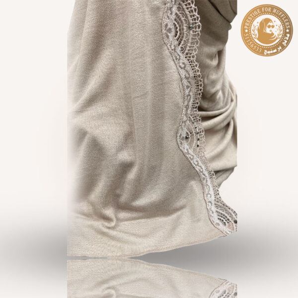 شاش تركي مع حاشيه دانتيل تطريز